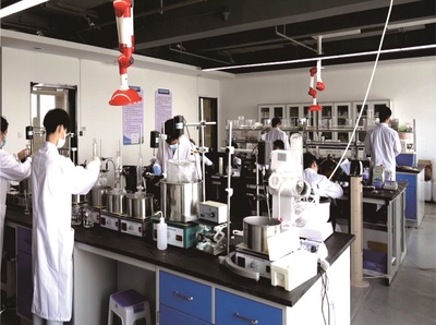 創(chuàng)新驅(qū)動未來 河南省重大新型研發(fā)機構(gòu)引領(lǐng)新材料技術(shù)研發(fā)新篇章